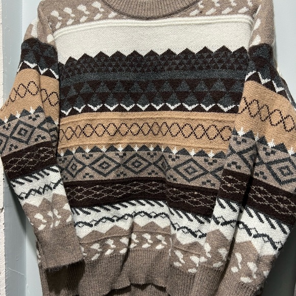 Super soft, high quality sweater - Picture 4 of 4